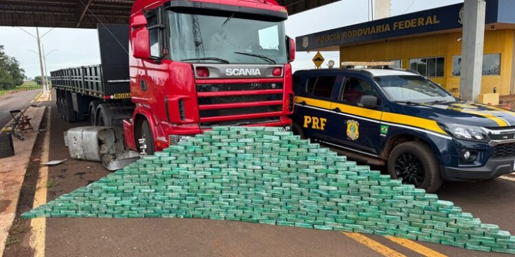 PRF apreende 400 Kg de cocaína em Ponta Porã (MS)