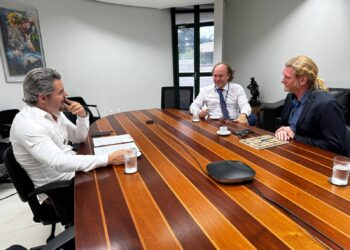 Thiago Flores se reúne com presidente do Ibama para discutir ação contra produtores rurais em áreas de conservação de Rondônia