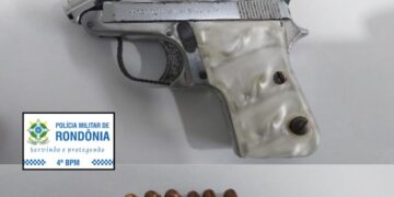 Polícia Militar apreende arma de fogo e prende dois homens durante ocorrência de violência doméstica em Cacoal