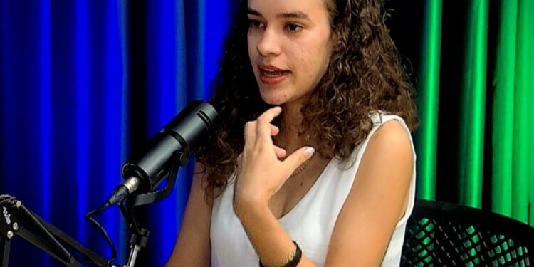 Apicultura e empreendedorismo: Ana Clara Moretto fala sobre produção de mel em Rolim de Moura
