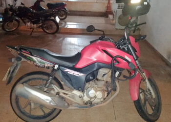 Investigador Edinho recupera motocicleta furtada durante horário de folga com apoio de Policiais Militares