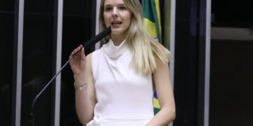 Projeto isenta carro comprado por quem tem câncer de IPI