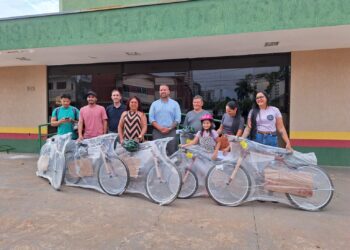 Campanha de volta às aulas do Detran-RO premia sorteados com entrega de bicicletas