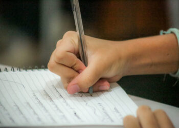 Governo de RO realiza levantamento no Residencial Orgulho do Madeira para oferta de EJA