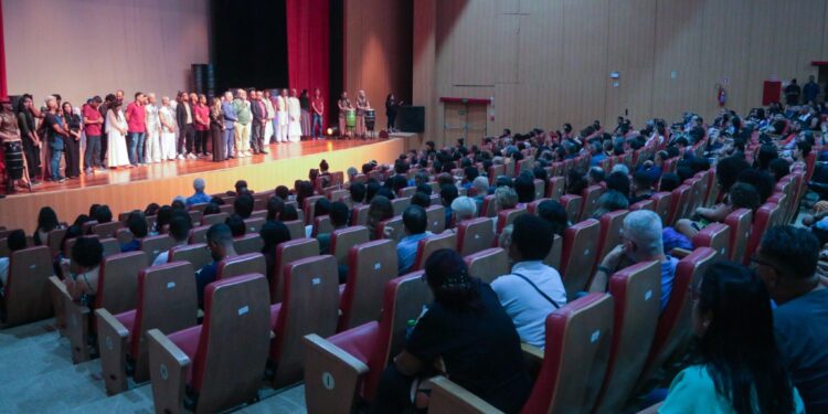 Reintegração através da arte: espetáculo “Bizarrus” reestreia no Teatro Guaporé, nesta quinta-feira, 13