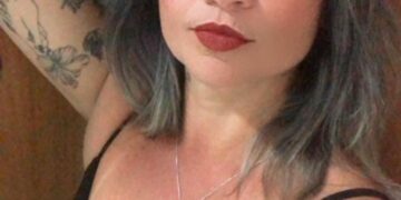Mulher é assassinada a tiros suspeita-se que o crime seja passional