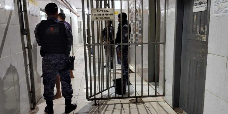 Idosa é amarada e ladrões levam tudo sendo que hoje a PM recupera objetos