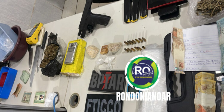 Família do crime é conduzida para central de polícia