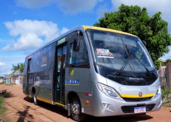 Ônibus multissensorial transporta de forma gratuita pessoas com TEA em Porto Velho