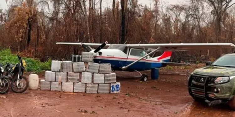 Dois suspeitos são mortos e mais de 600 kg de droga apreendidos em MT – Vídeo