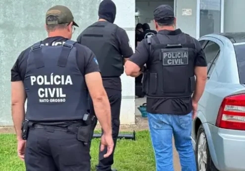Polícia Civil de Mato Grosso cumpre 120 mandados judiciais contra ladrões de módulos de caminhões e prende dono de oficina, em Vilhena