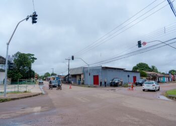 Semáforo na Rio de Janeiro com Mané Garrincha começa a funcionar nesta quarta (26)