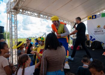 “Vem com a Prefeitura” leva cidadania, saúde e lazer ao Residencial Orgulho do Madeira