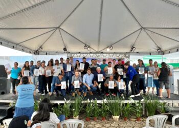 Contratos de crédito fundiário são entregues pelo governo de RO e impulsionam desenvolvimento rural em Vilhena