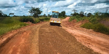 Recuperação na Rodovia-370, sentido Vila Bosco no Cone Sul é intensificada pelo governo de RO
