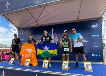 Triatleta rondoniense conquista bicampeonato em competição nacional com suporte do governo de RO