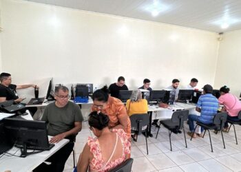 Prefeitura de Porto Velho realiza mutirão em Extrema para esclarecer taxa de resíduos sólidos