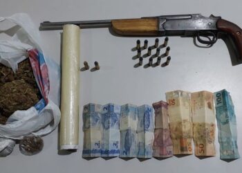 AÇÃO DA POLÍCIA MILITAR RESULTA NA APREENSÃO DE DROGAS E ARMA DE FOGO EM VILHENA