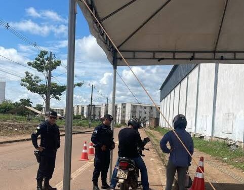Mulher quase é morta pelo seu ex queimada em condomínio