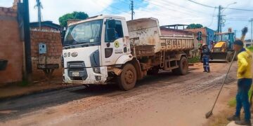 Bairros da zona Sul recebem serviço de tapa-buraco