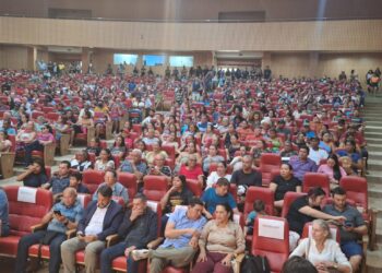 Governo de RO e Prefeitura de Porto Velho promovem cidadania com entrega de mais de mil títulos de propriedade a famílias de baixa renda