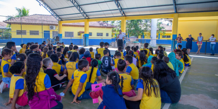 Prefeitura de Porto Velho realiza ação para mapear demanda por vagas na educação infantil para crianças de 0 a 6 anos