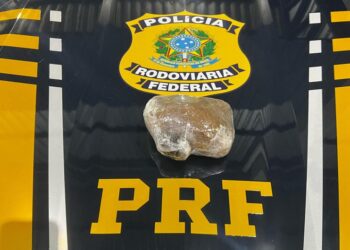 PRF apreende cocaína em ônibus intermunicipal em Pimenta Bueno