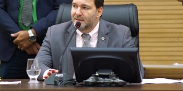 Presidente da Assembleia apresenta Projeto de Lei que garantirá prioridade na matrícula dos Filhos às Mulheres vítimas de violência doméstica