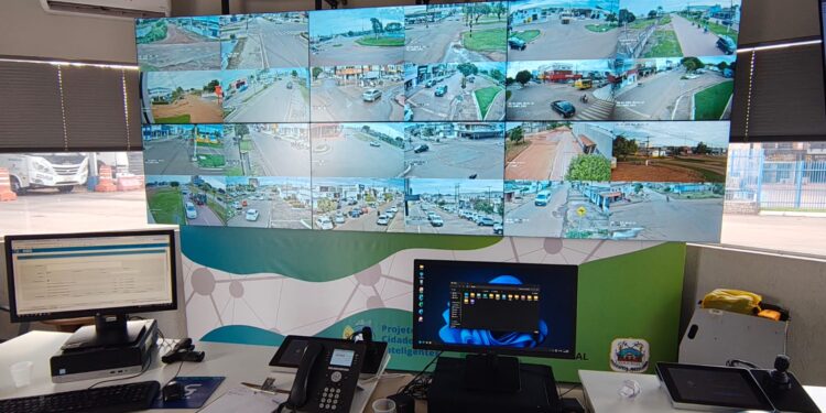 Sala de Videomonitoramento é inaugurada na sede do 10º BPM e avança no projeto “Cidade Inteligente” em Rolim de Moura