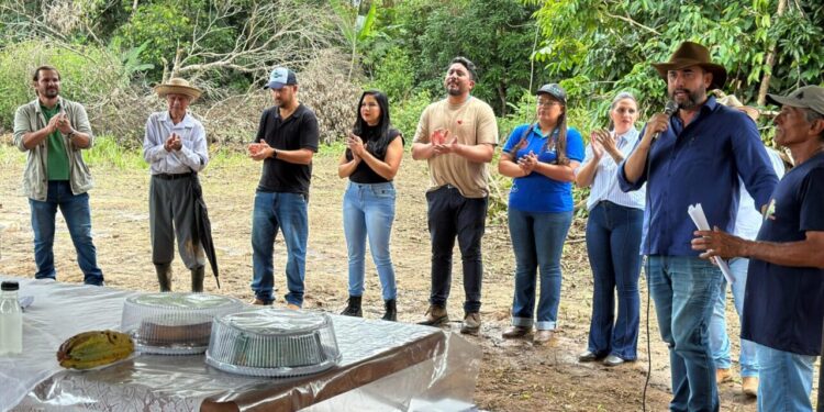 Cerca de 200 agricultores de Porto Velho são atendidos na primeira edição da “Ação Rural” do governo de RO