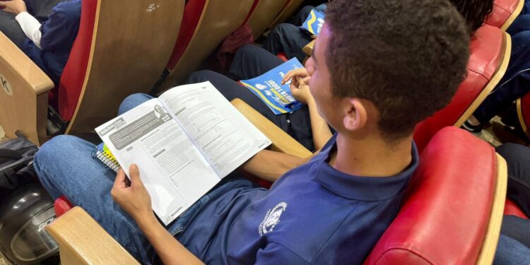 Orientação para solicitação de isenção da taxa do Enem 2025 é reforçada pelo governo de RO