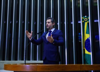 Thiago Flores apoia debate sobre ações da Secretaria Nacional de Periferias em audiência pública na Câmara