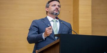 Deputado Delegado Lucas comemora aprovação do relatório final da CPI das Reservas