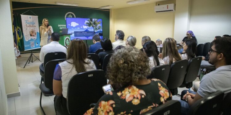 Prefeitura realiza capacitação de candidatos ao Serviço Família Acolhedora