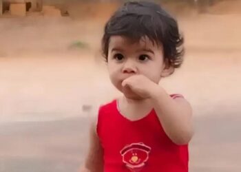 Após 26 dias, bebê baleada na cabeça sai da UTI