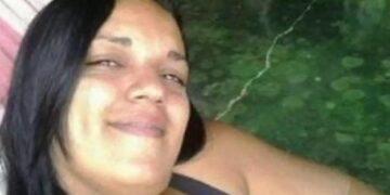 Mulher assassinada com mais de 60 facadas em Vilhena recusou ajuda da família para sair do submundo e deixou filho de 10 anos