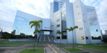 Deputado Alex Redano propõe prioridade em matrícula escolar para vítimas de violência doméstica