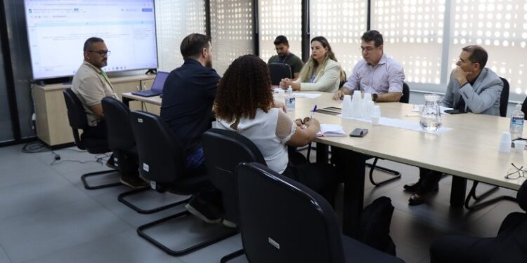 MPRO marca presença em reunião no TCE-RO para avanço de ações de governança ambiental