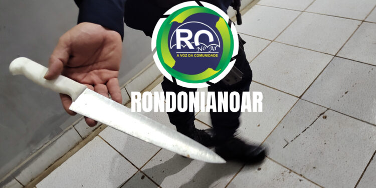 Alô polícia meu marido está com uma faca na mão querendo me furar
