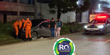 Mulher desmaia ao volante e causa acidente na zona Leste de Porto Velho