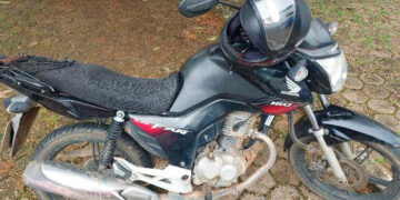 OURO PRETO DO OESTE – HOMEM É DETIDO PELA PM APÓS FURTAR MOTOCICLETA E PEDIR PARA SER PRESO