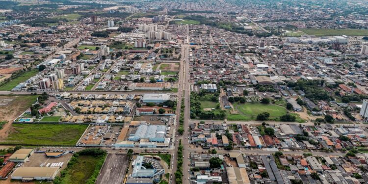 Prefeitura de Porto Velho entrega 1.004 títulos definitivos de propriedades urbanas neste sábado (12)