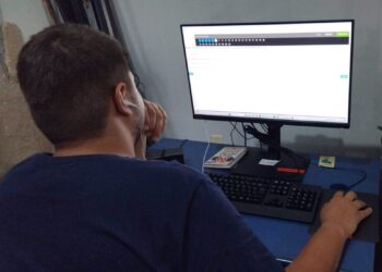 Primeira prova teórica com ledor digital é aplicada pelo Detran-RO a candidato com TDAH