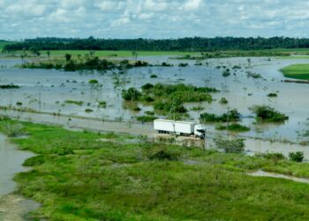Decreto publicado pelo governo de RO facilita logística em Guajará-Mirim e Nova Mamoré, atingidos pela cheia