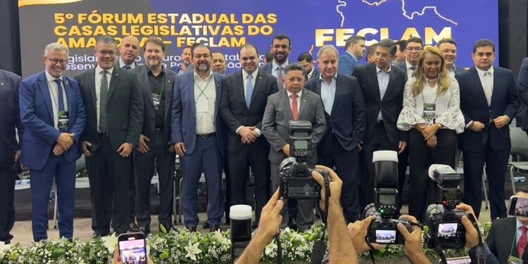 Presidente Alex Redano prestigia 5º Fórum Estadual das Casas Legislativas do Amazonas