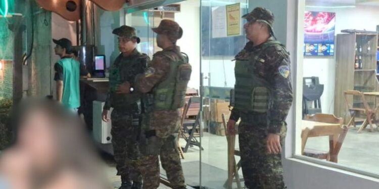 Polícia Militar Ambiental combate poluição sonora em estabelecimento comercial em Porto Velho
