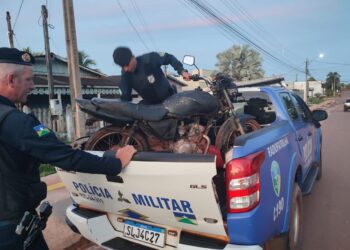 10º BPM – Polícia Militar em Rolim de Moura recupera veículo furtado e conduz dois envolvidos.