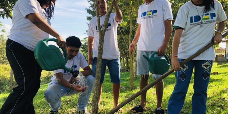 Descentralização da educação profissional beneficia jovens de comunidades tradicionais em cursos técnicos