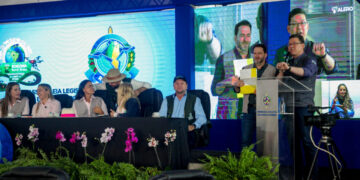 Governo de RO realiza valorização salarial dos empregados da Emater durante 12ª Rondônia Rural Show