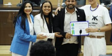 Deputada Cristiane Lopes participa de homenagem ao Duelo na Fronteira e reforça apoio à cultura e ao desenvolvimento de Guajará-Mirim